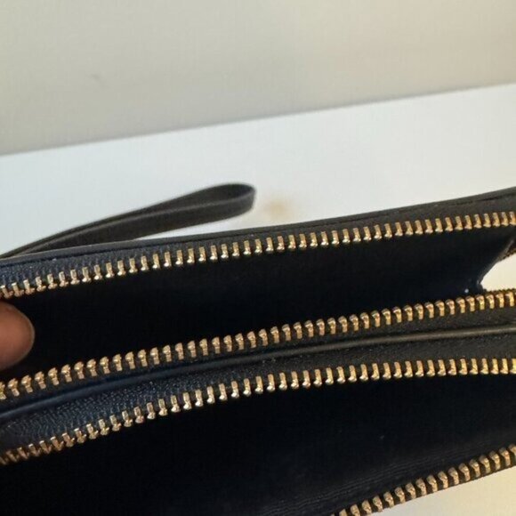 Coach wristlet - Picture 4 of 7